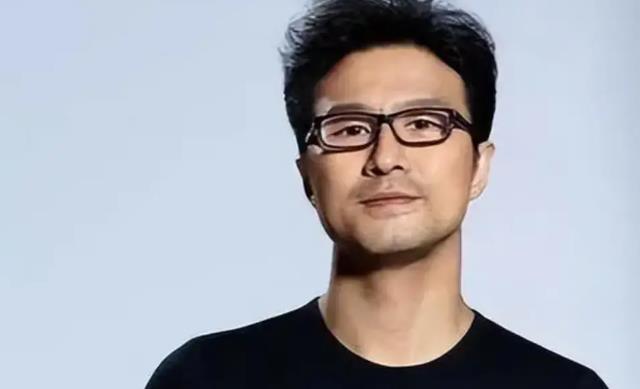 王金兰指认汪峰抄袭，再次牵扯出刀郎往事，幕后主使疑似谢春芳？