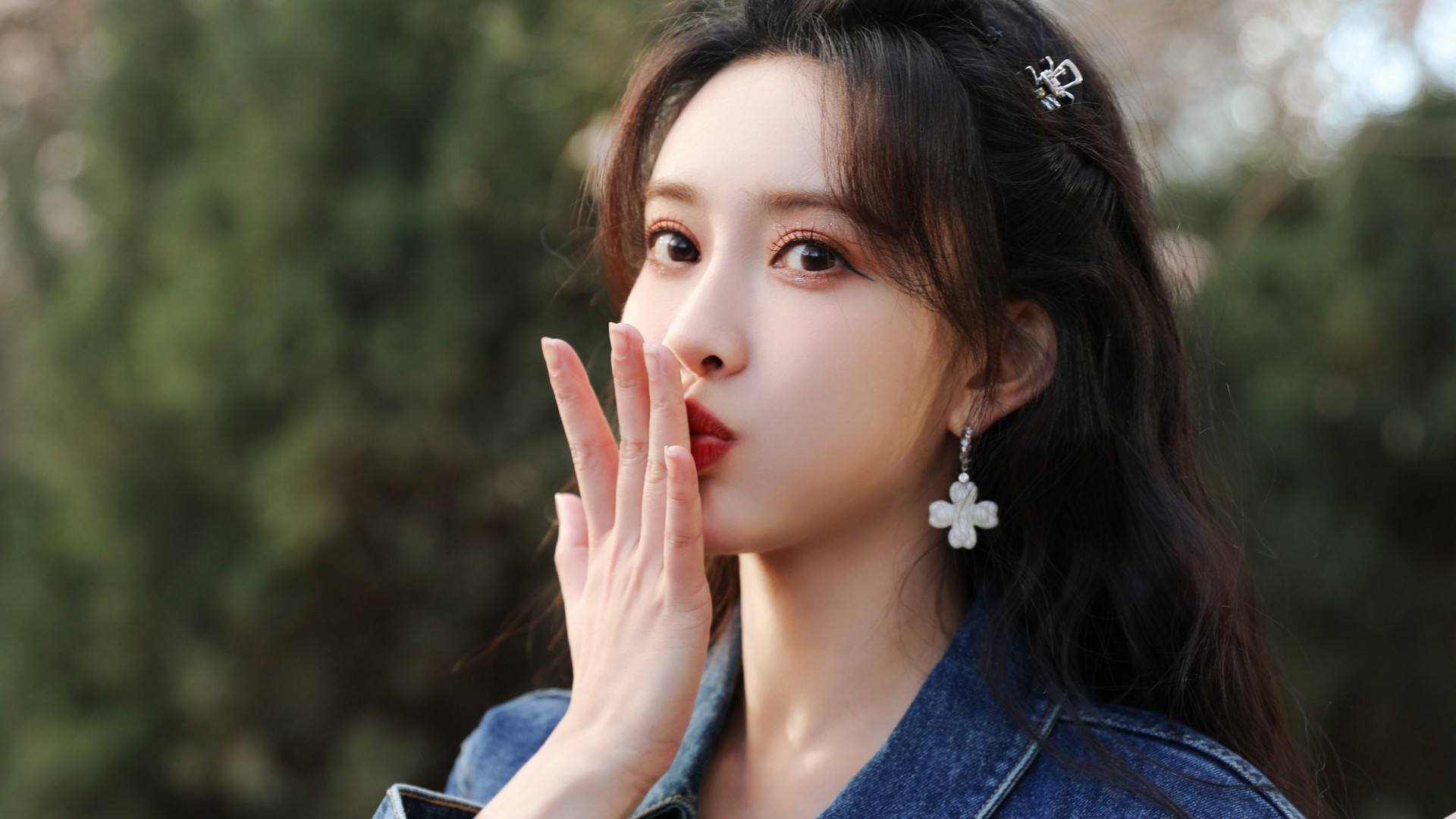 孟子义3段恋情都是被甩，与张新成分享恋爱观：想念前任，是因为现任太烂