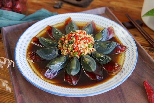 买皮蛋，挑“黄色”还是“黑色”？看完才知道，原来以前都买错了