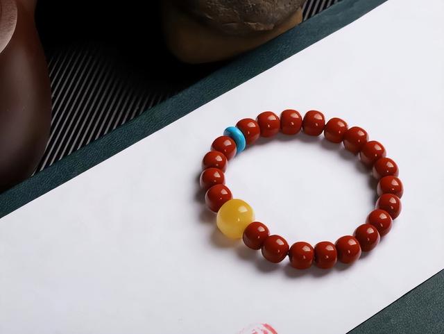 教你如何挑选油润如玉的文玩手串，一戴就知高下！