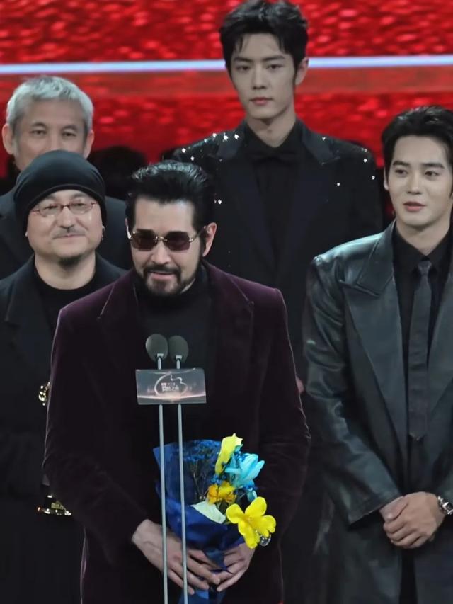 预售赢不了顶流粉丝怎么办？《哪吒》《封神》为争排片打出价格战