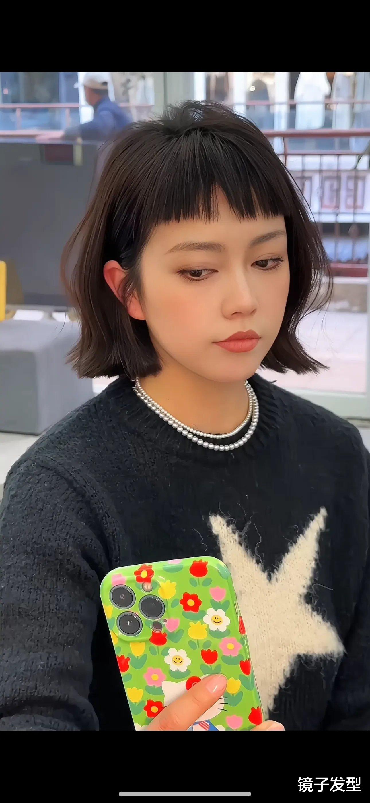 新时尚发型来了，爱美女性别错过，剪完让你大变样