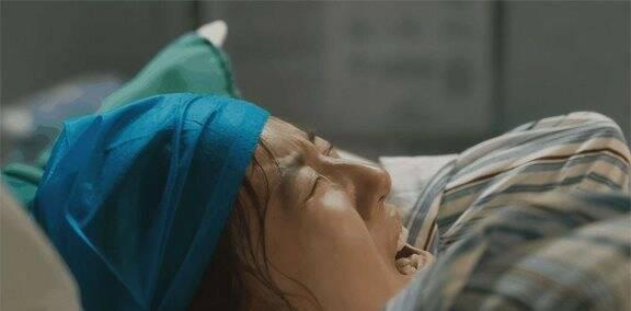 生孩子请别乱演！头发黏腻、青筋暴起，刘亦菲带来了教科书式演技