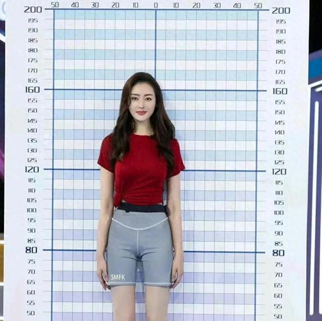 张天爱的官方身高165cm ???