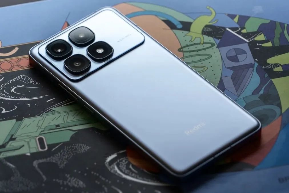 一降再降，這3款性能手機(jī)價(jià)格跌落“谷底”，配置強(qiáng)悍夠用5年