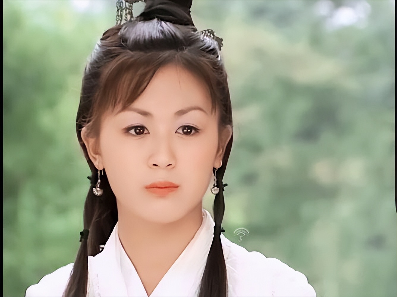 “香港第一甜妹”变身肌肉金刚芭比！这居然是童年女神师妃暄？