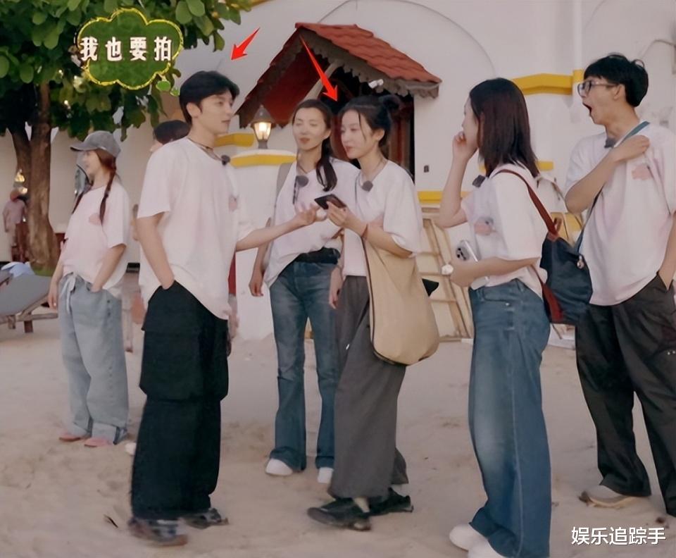 周雨彤直播回应争议,评论区瞬间沦陷,杜华的话似乎得到了印证!