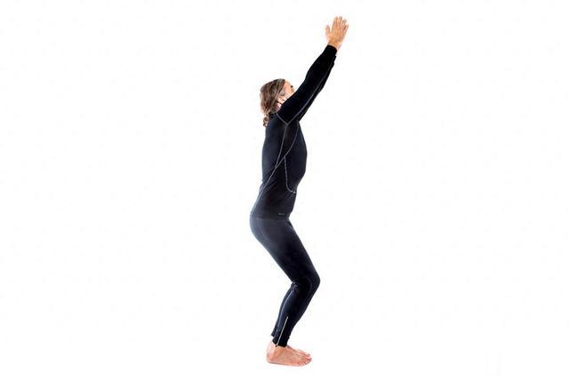 每日一个瑜伽体式：一种紧张的姿势或有力的姿势 可以加强你的腿