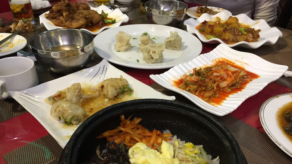 天津两夫妻去甘肃天水旅游，吃饭点5个菜，菜上桌后不敢相信