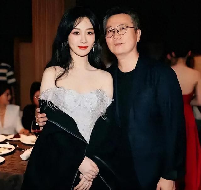 睡CEO事件闹大!杨紫、宋佳、迪丽热巴、赵露思等涉及,照片曝光