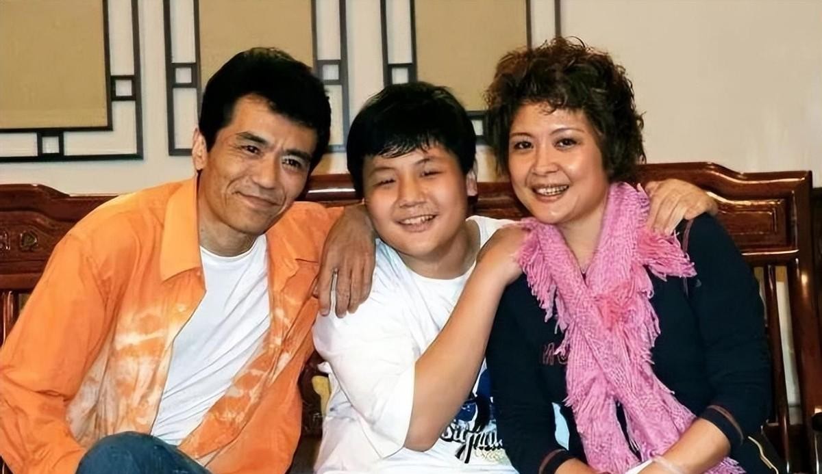 《康天庥》李俊毅断绝康家血脉,第三代新人登场,家族传承何去何从?