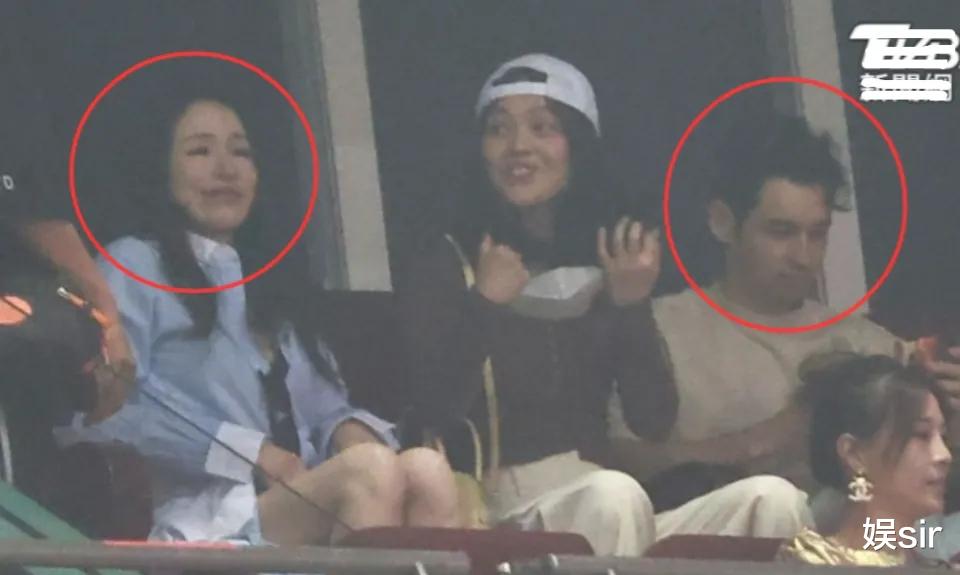 曝44岁萧亚轩被求婚,男友是29岁荷兰富二代,本人回应:我不知道