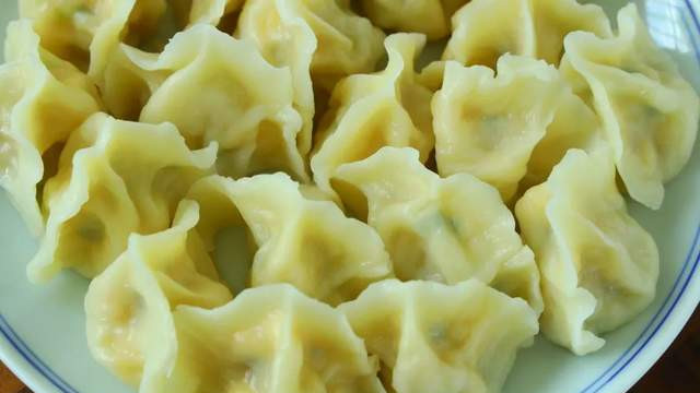 头伏吃饺子，吃韭菜黄瓜不如吃它，又鲜又便宜，比肉馅儿还好吃！