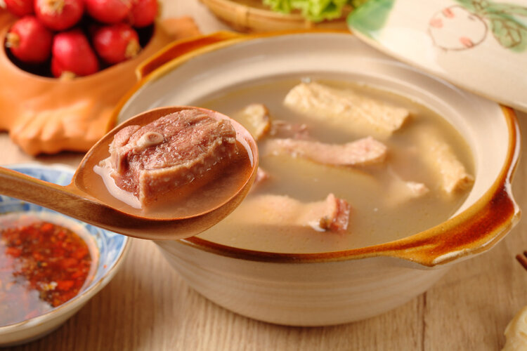 鸡鸭鹅肉是肿瘤的“发物”？错！不想癌症恶化，避开3个饮食误区