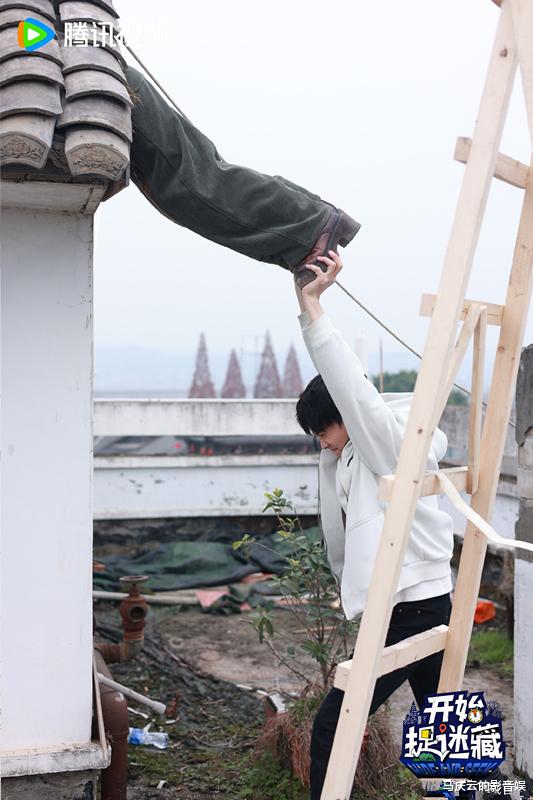 《开始捉迷藏》首播，虽然没有大明星，但不失为非常好看的综艺