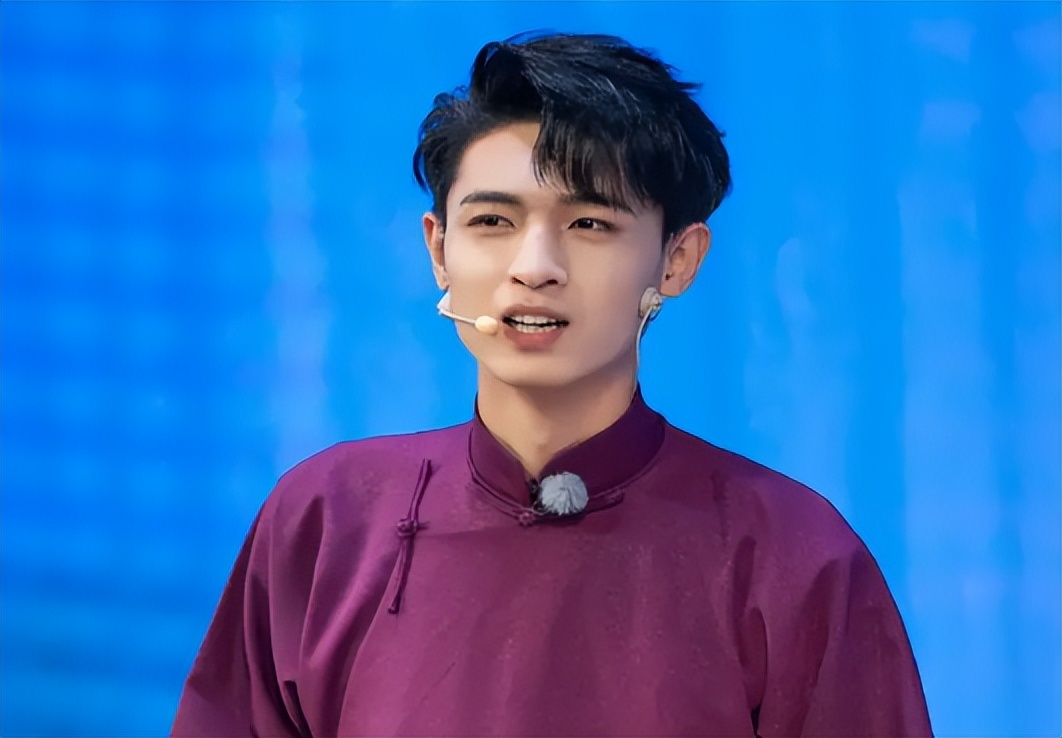 秦霄贤姐姐直播回应,暗示辛雨锡怀孕另有隐情,大量细节被扒出