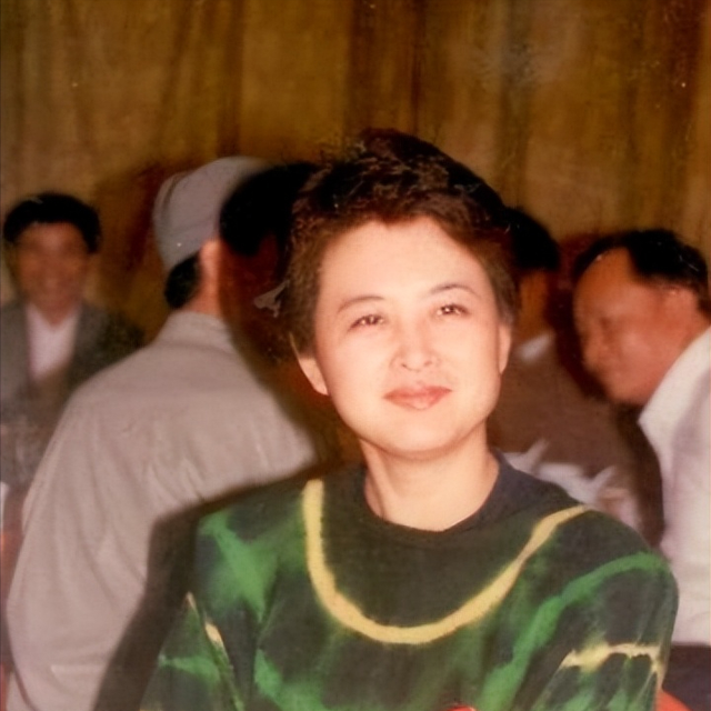 央视肖晓琳:退休5个月后死在美国儿子家中,临终前留下26字遗言