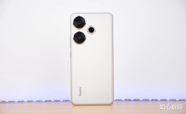 红米大胆“亮剑”,12GB+256GB降到1409元,后悔新机买早了