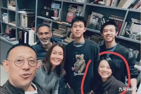 挤走小三小四,完胜刘晓庆,被风流导演独宠19年,她到底啥手段?