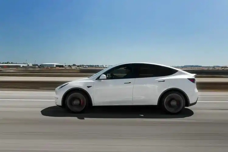 特斯拉ModelY突然上线！26.35万起！续航719km，小米有压力了
