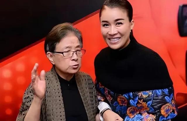 昨晚刀郎成都演唱会震撼登场,44位音乐人应重新审视音乐价值