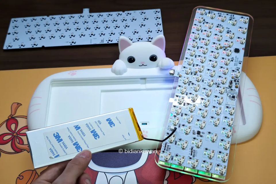 键盘坏了别发愁，可轻松拆卸的X-Bows猫咪键盘，换块PCB满血复活