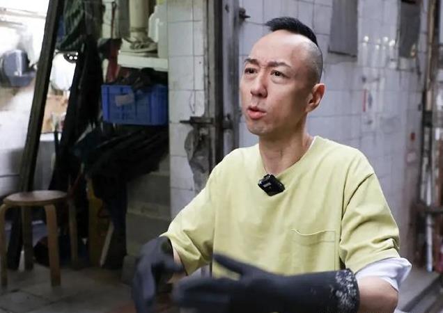 52岁TVB配角去餐厅洗碗月赚1万,终于知道老牌港星为何喜欢来内地