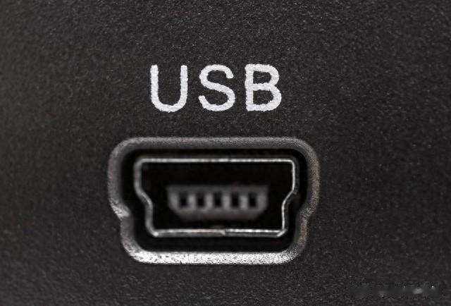以前手机 USB 直接连接电脑就可以传输文件照片,而现在特别麻烦呢