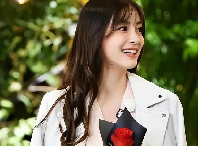 李嘉格|杨颖完美水复出，《奔跑吧》最新一期出镜，新剧待播之中！