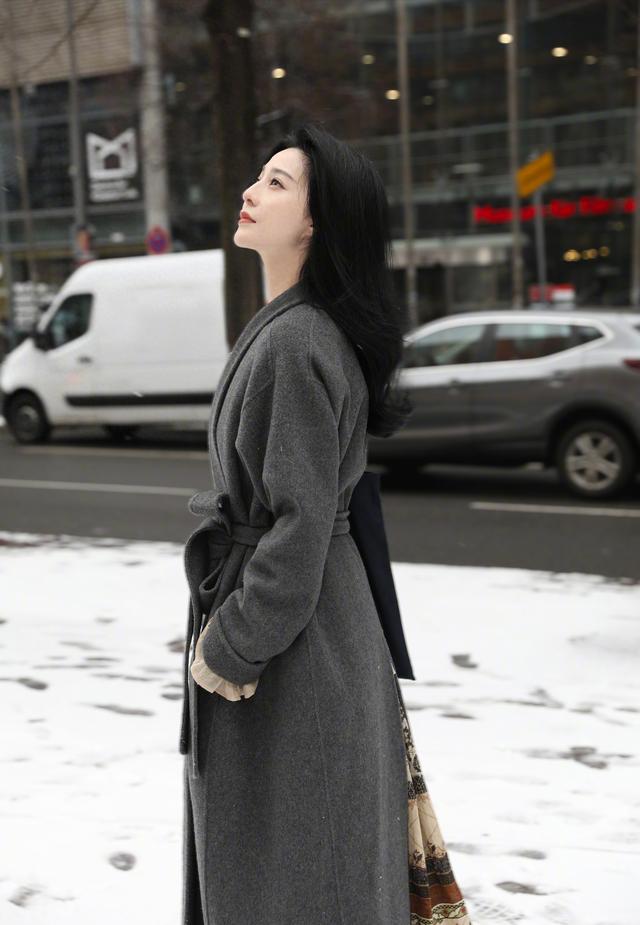 范冰冰--雪地照，很久没见了