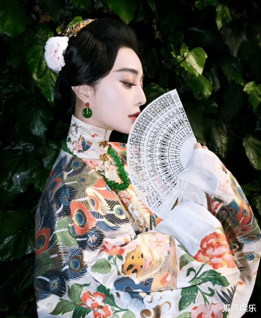 曾经如星光般璀璨,却又如流星般坠落︱范冰冰:属于她的时代终究还是过去了