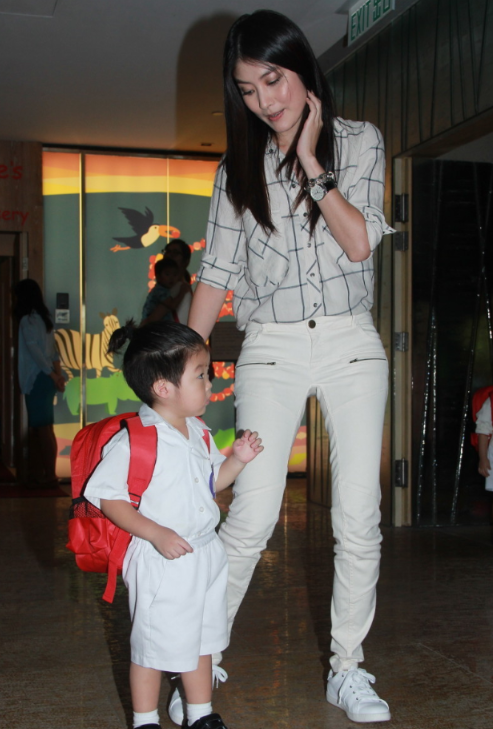 官宣16年后,52岁陈慧琳豪掷百万,撕下了内娱明星的假“面具”