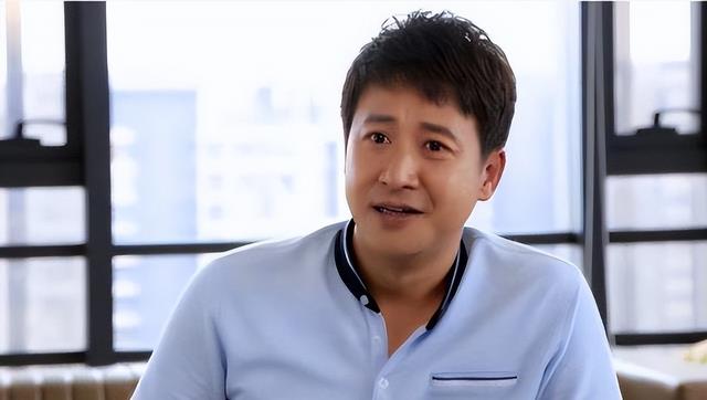 国家一级演员张国强:因穷被前妻抛弃,后娶郭京飞旧爱,今很幸福