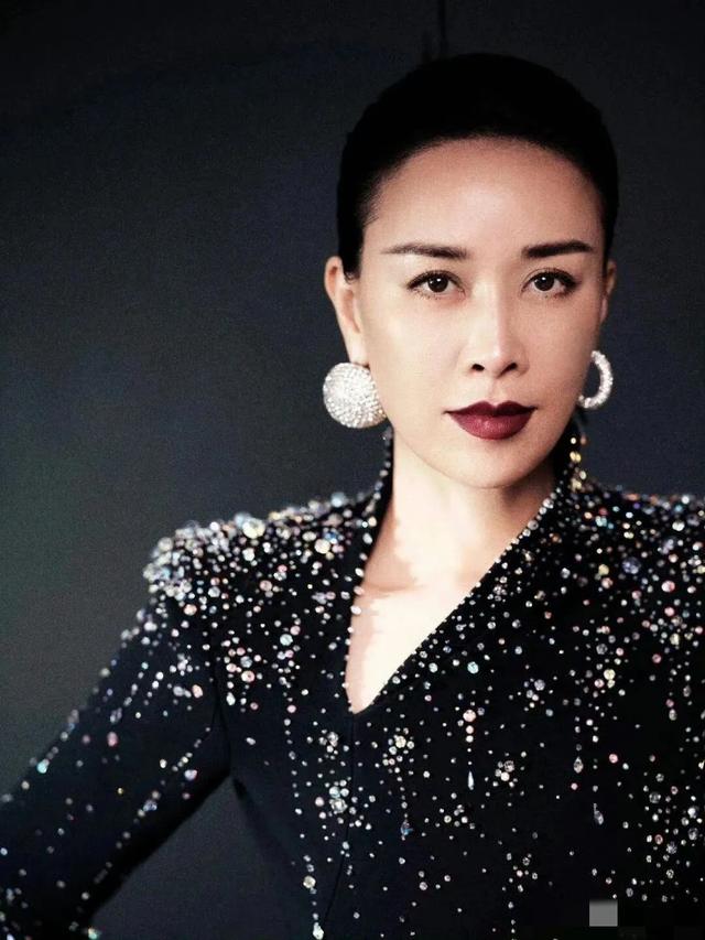 歌手2024:那英天后回归,今晚总算没给自己丢面子