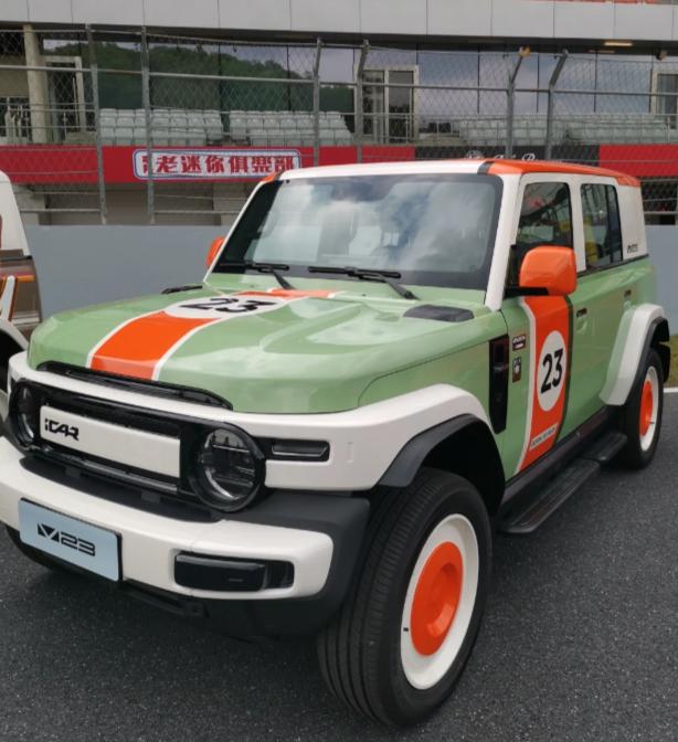 新车亮相，iCAR V23 CYBERSPACE复古版与赛博版究竟谁能脱颖而出
