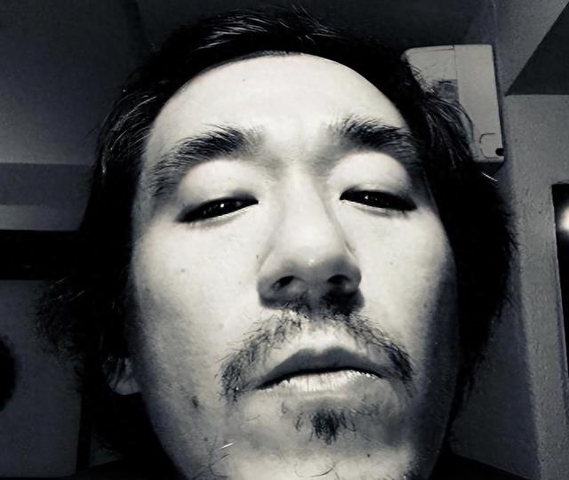 这一次,再也没人管张默了!定居泰国,张国立也毫无办法!