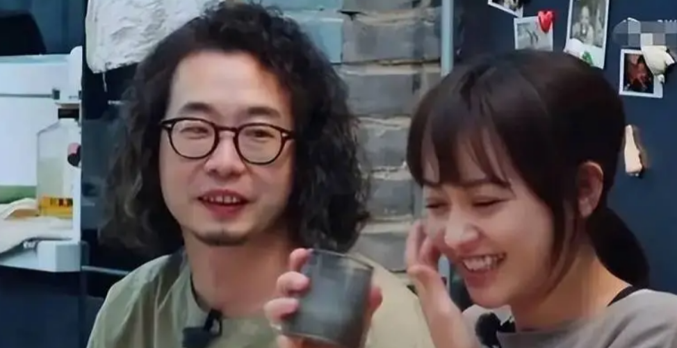 被丑男“糟蹋”的5位女明星,个个似鲜花,却插在了“牛粪”上