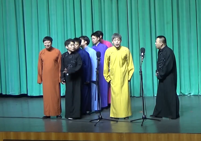 相声|相声《导演的心事》剧场版曝光,和春晚不一样,网友纷纷点赞