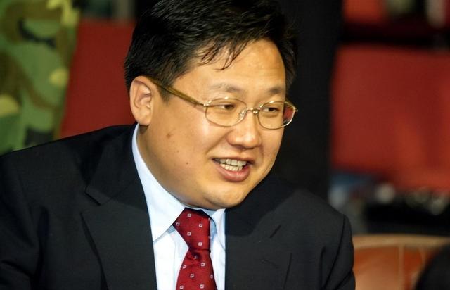 痴爱陆毅与王志文,富豪老公入狱去世,她拿130亿笑着活下去