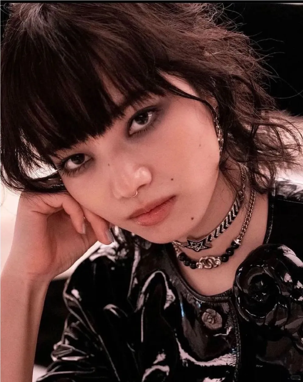 一套妆造让赵露思被全网狠嘲一周，冤不冤？