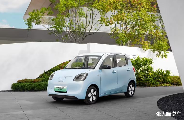 五菱宏光MINI EV四门版官图出炉！造型更圆润，后排上下车更便利