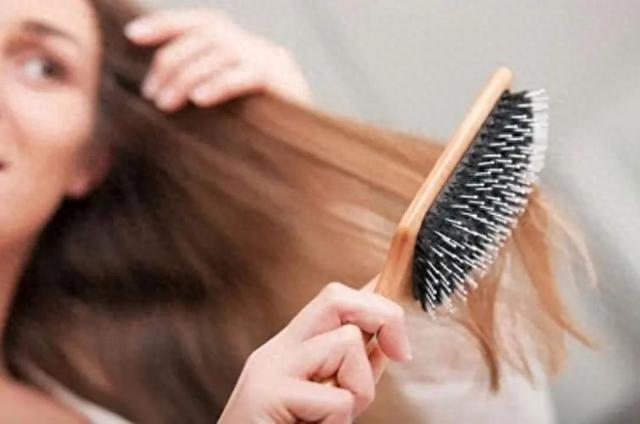 头发为什么要用护发素?