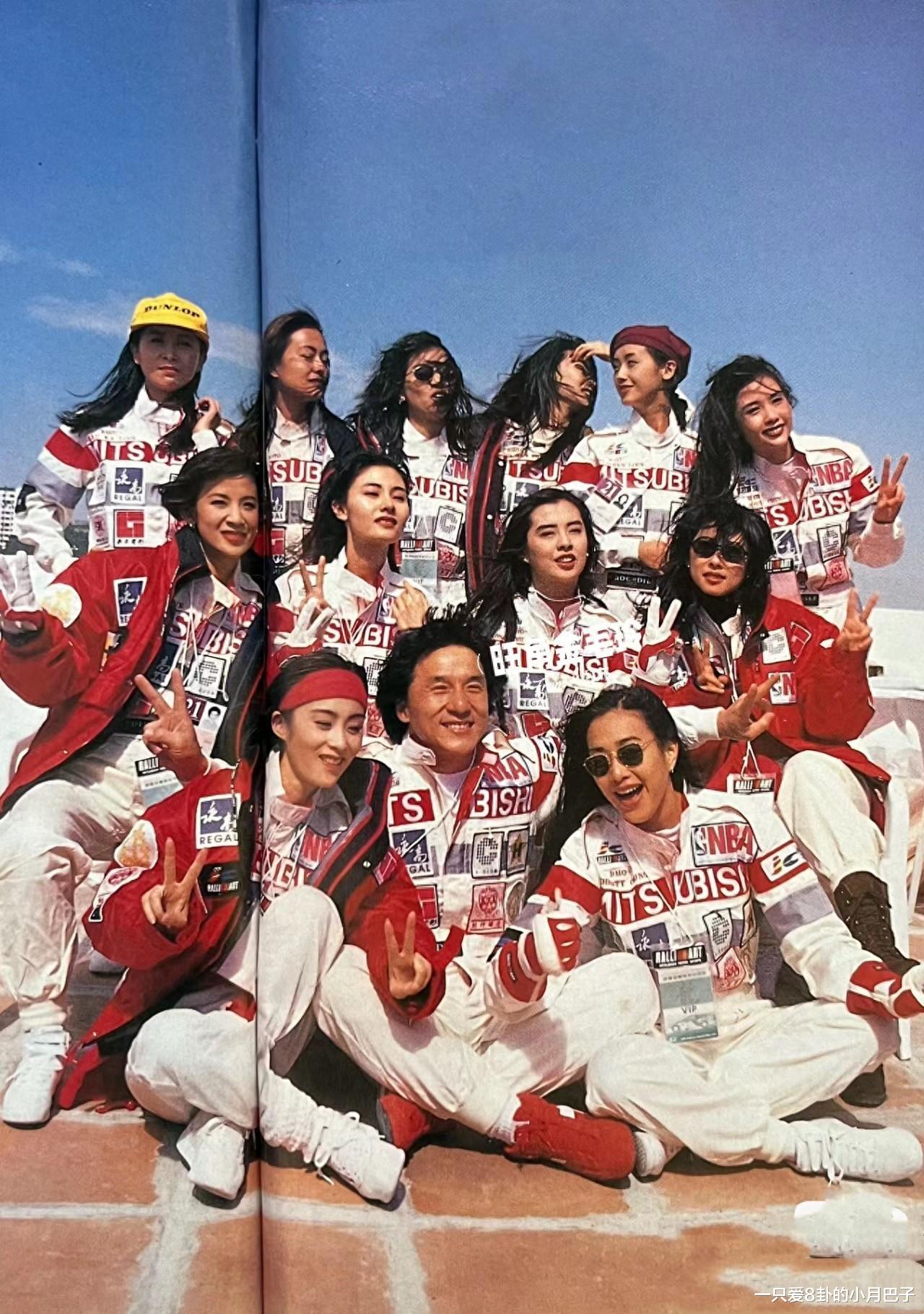 成龙上辈子肯定是拯救了地球，那么多美女环绕在他身边，替他开车！