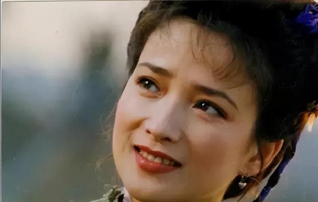 真正的花魁根本不用旁白尬吹,人群中一眼夺目的绝色,只服这7位