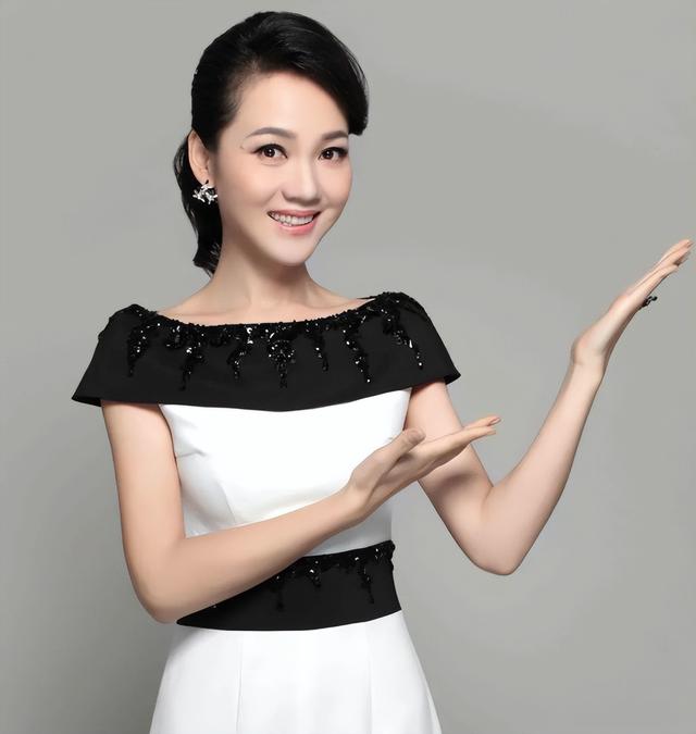 如今周群的狼狈，曾是安徽台一姐，与郭德纲传绯闻，现月薪仅3000