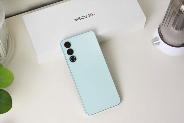 2000元左右有什么性价比手机？这三款配置强悍，既有新机又有老机