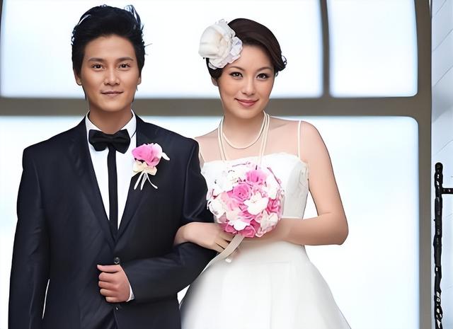 手握“飞天视后”的赵丽颖,背后的靠山有多大?连向华强都不敢惹