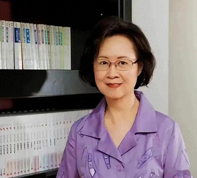 琼瑶写给秘书的亲笔信公开：你是我的女儿，谢谢你20多年的陪伴