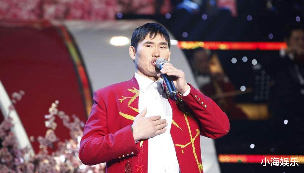 大衣哥当爷爷,办喜宴现场曝光,怀抱孙子喜笑颜开,小伟洗脱委屈