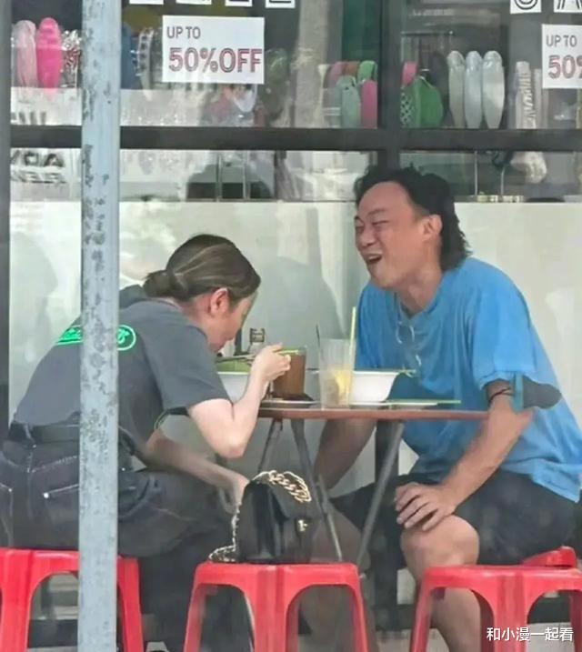 陈奕迅小餐馆与粉丝拼桌, 一顿饭引爆网络! 明星也爱\蹭饭\?